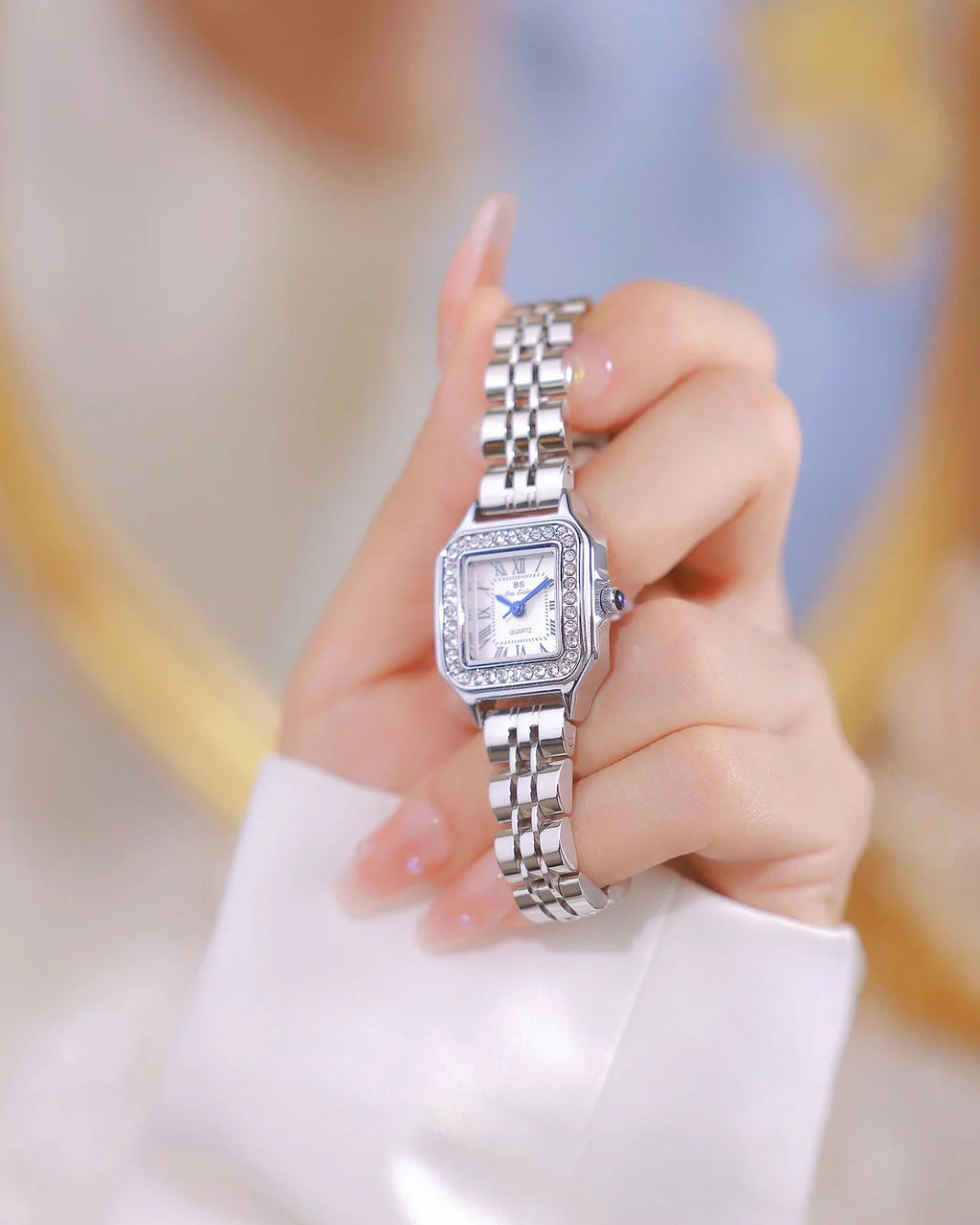 Montre Bracelet Carrée Élégante