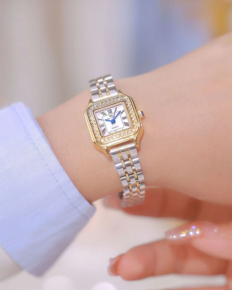 Montre Bracelet Carrée Élégante